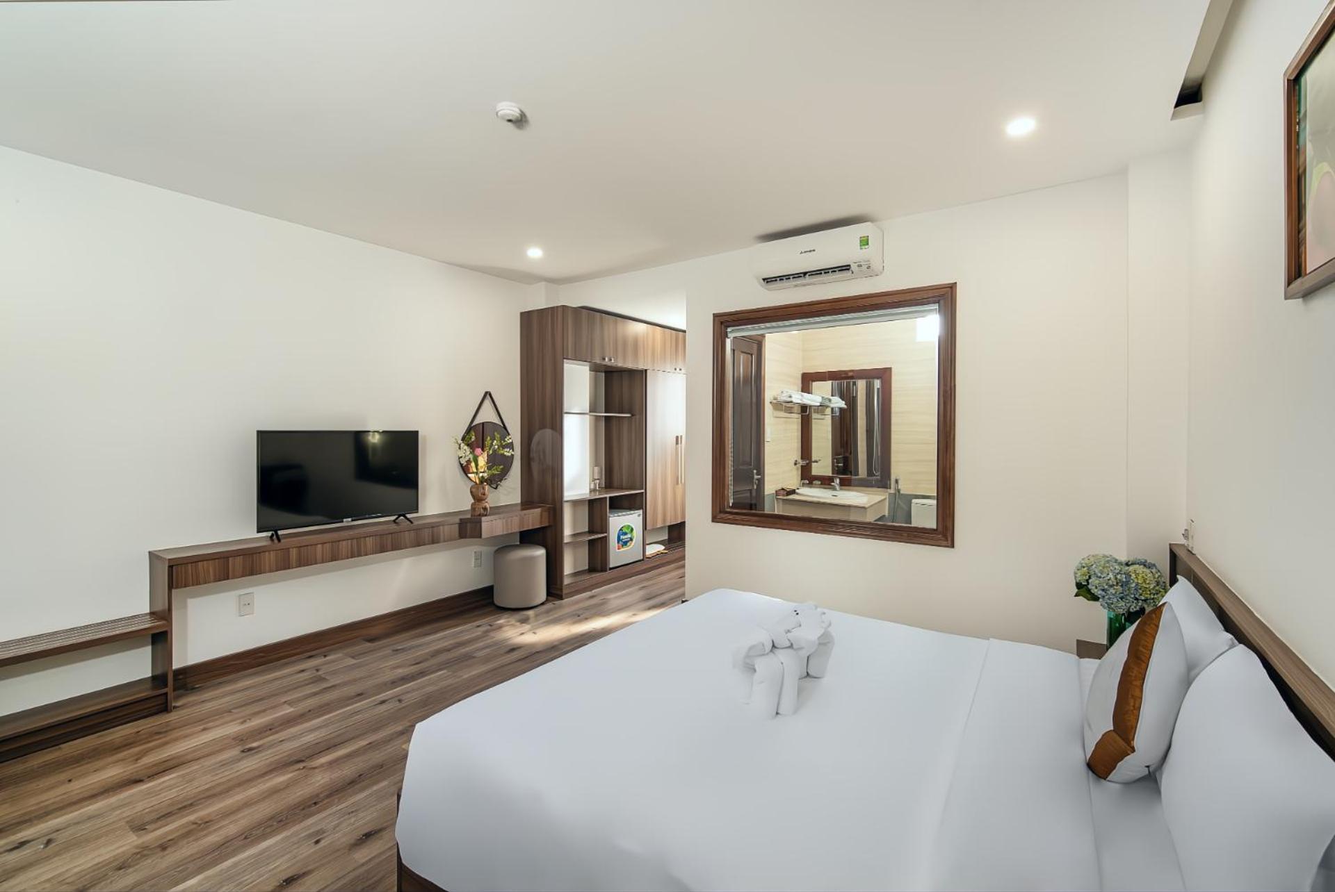 Hoang Linh Riverside Hotel Danang ภายนอก รูปภาพ