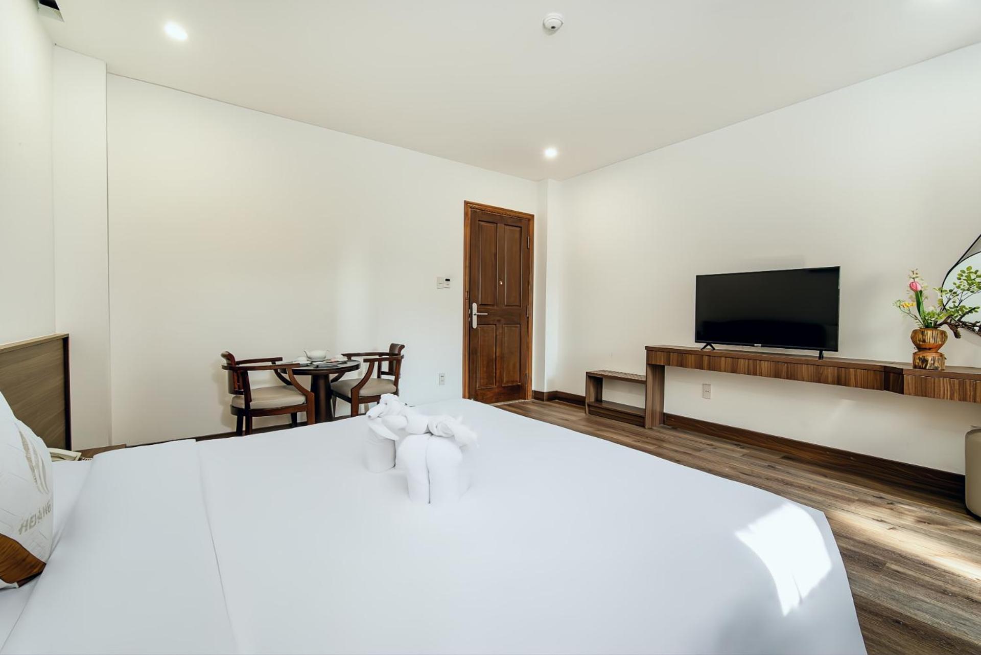 Hoang Linh Riverside Hotel Danang ภายนอก รูปภาพ