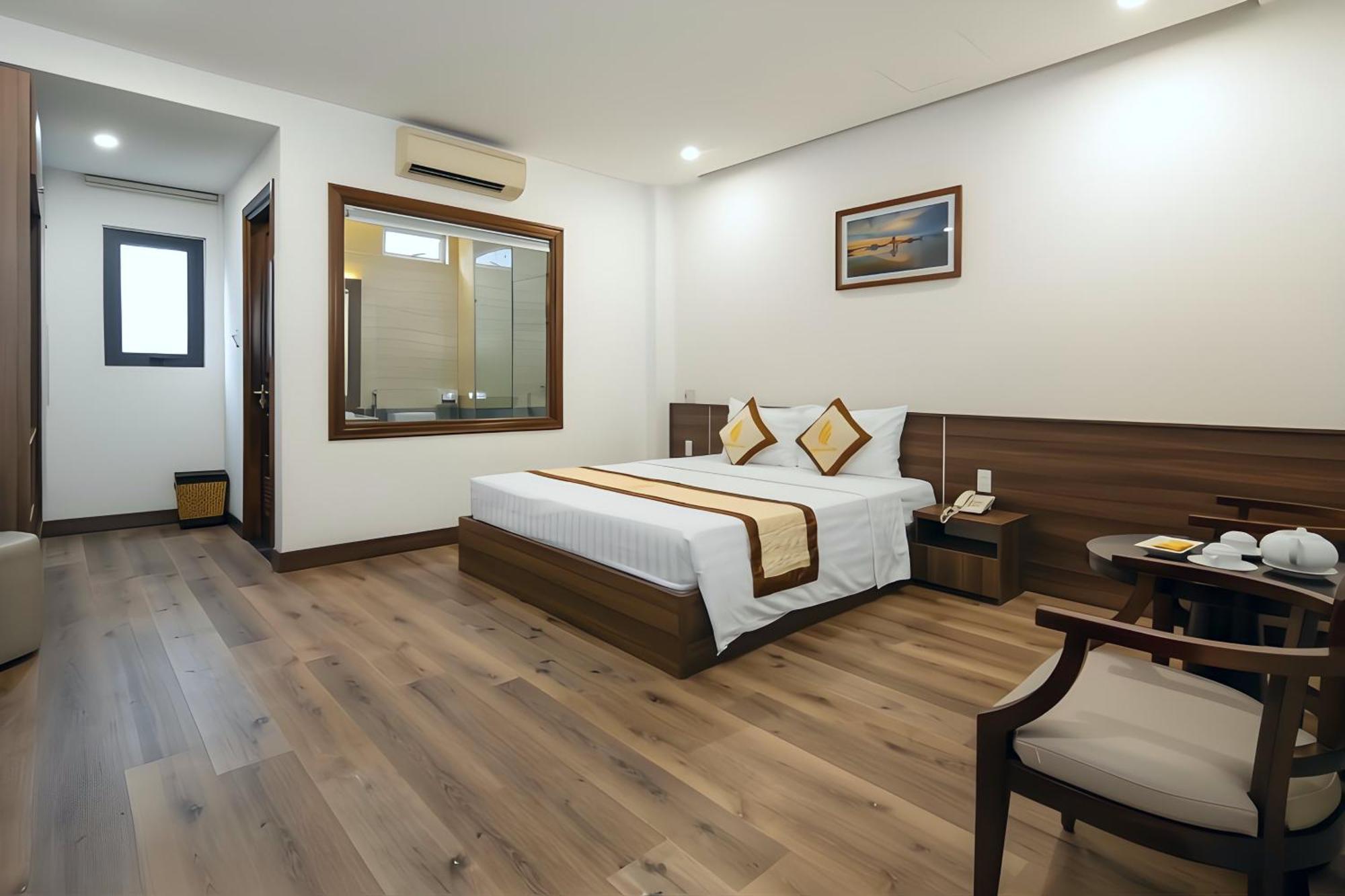 Hoang Linh Riverside Hotel Danang ภายนอก รูปภาพ