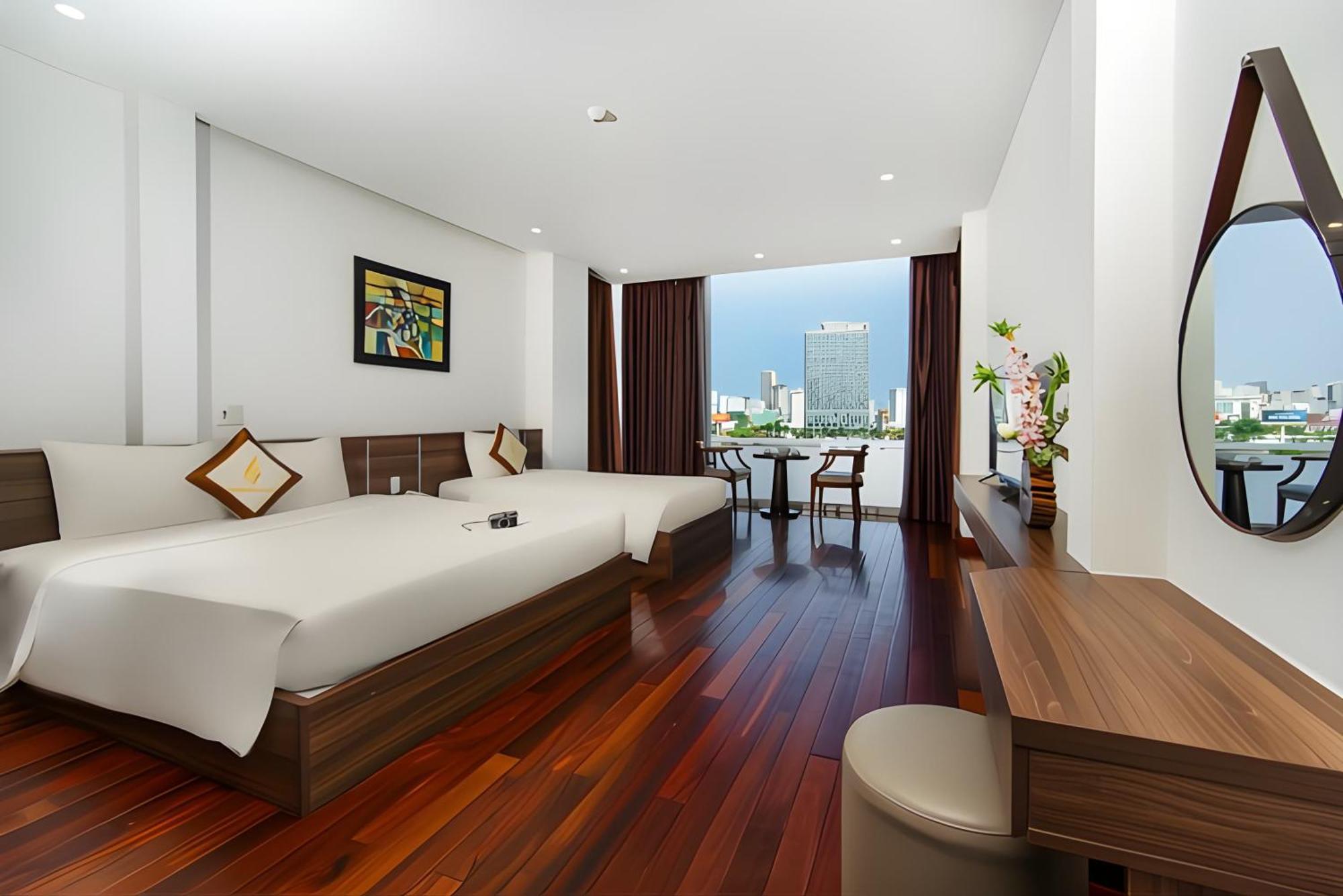 Hoang Linh Riverside Hotel Danang ภายนอก รูปภาพ