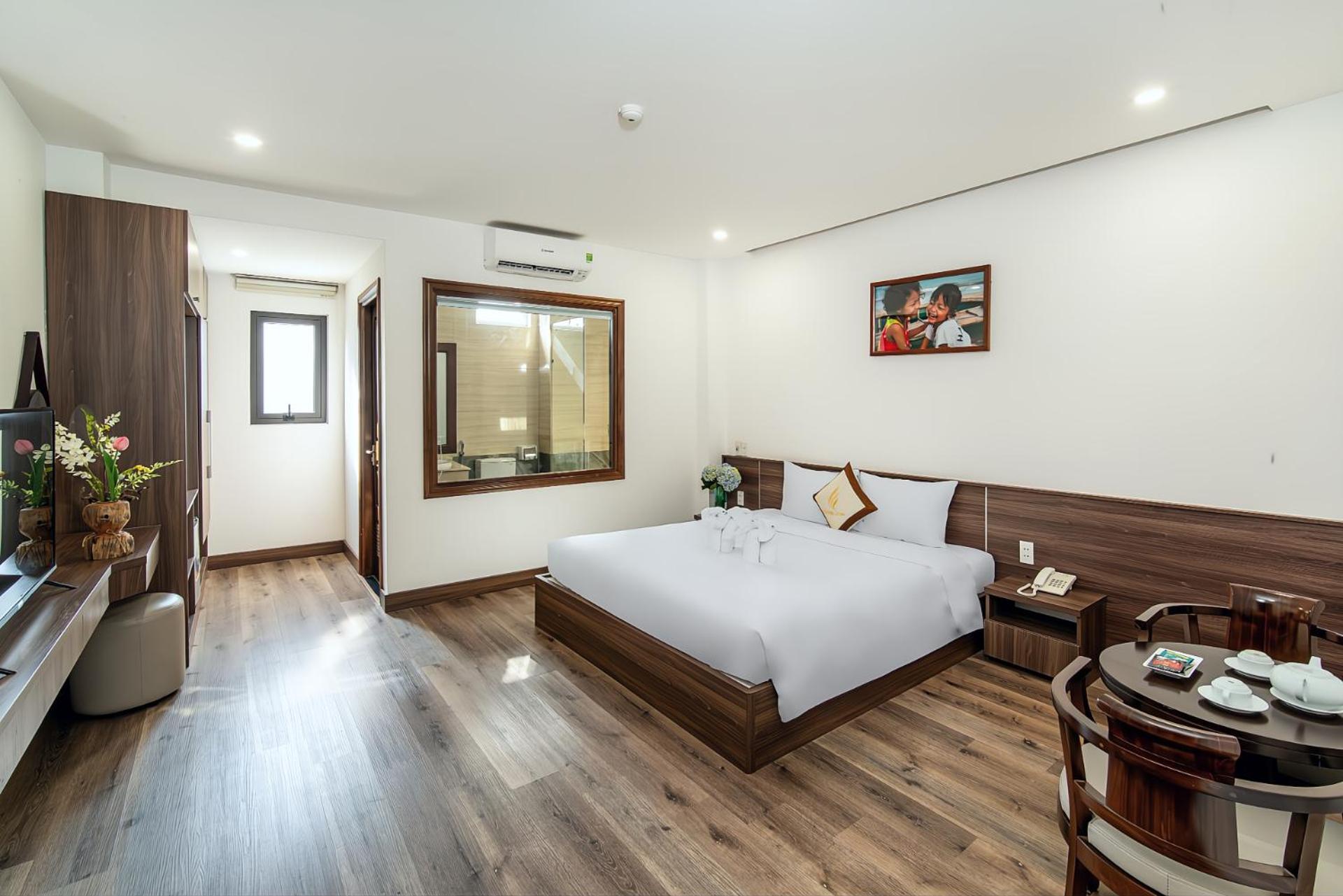 Hoang Linh Riverside Hotel Danang ภายนอก รูปภาพ