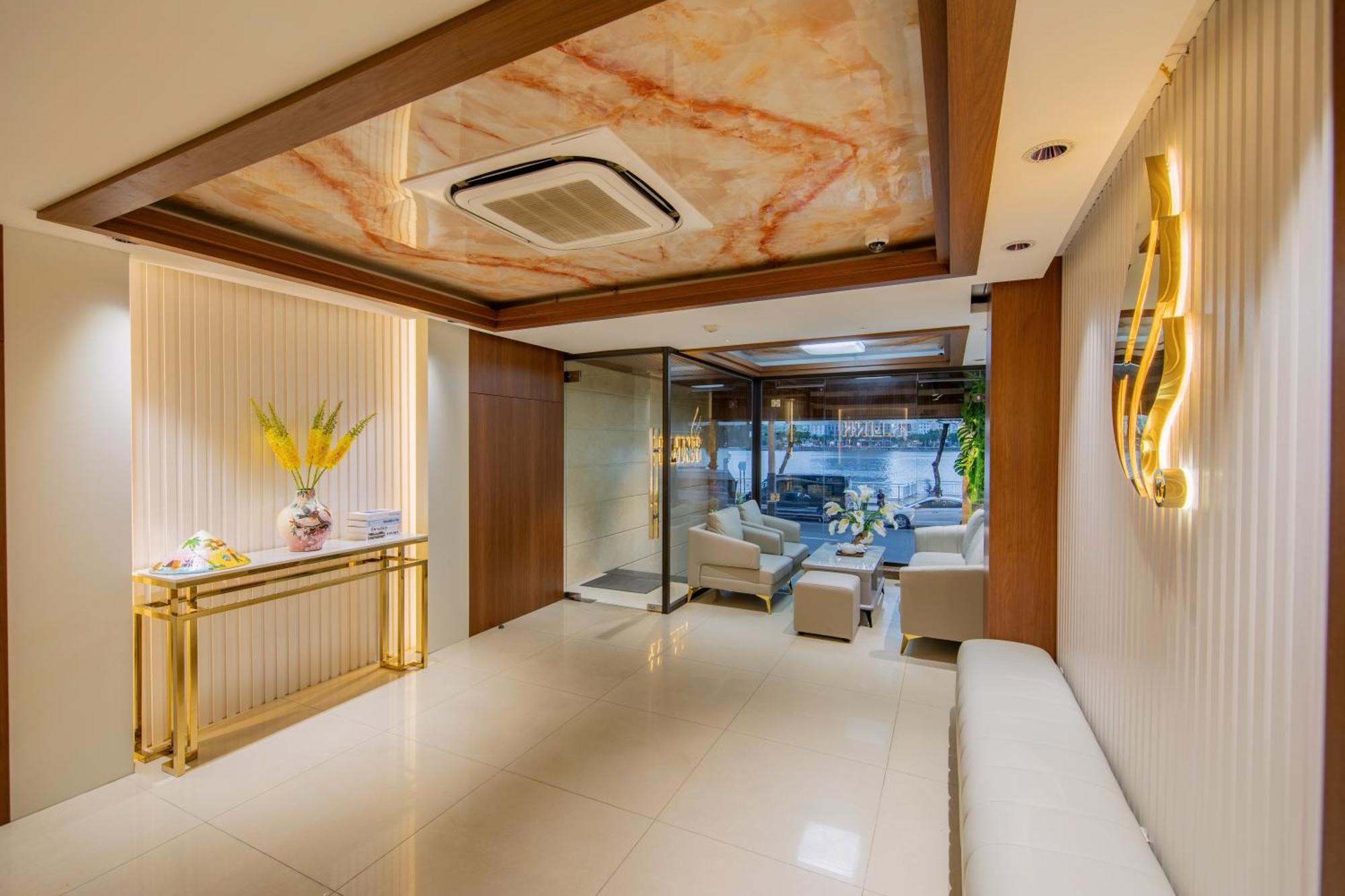 Hoang Linh Riverside Hotel Danang ภายนอก รูปภาพ